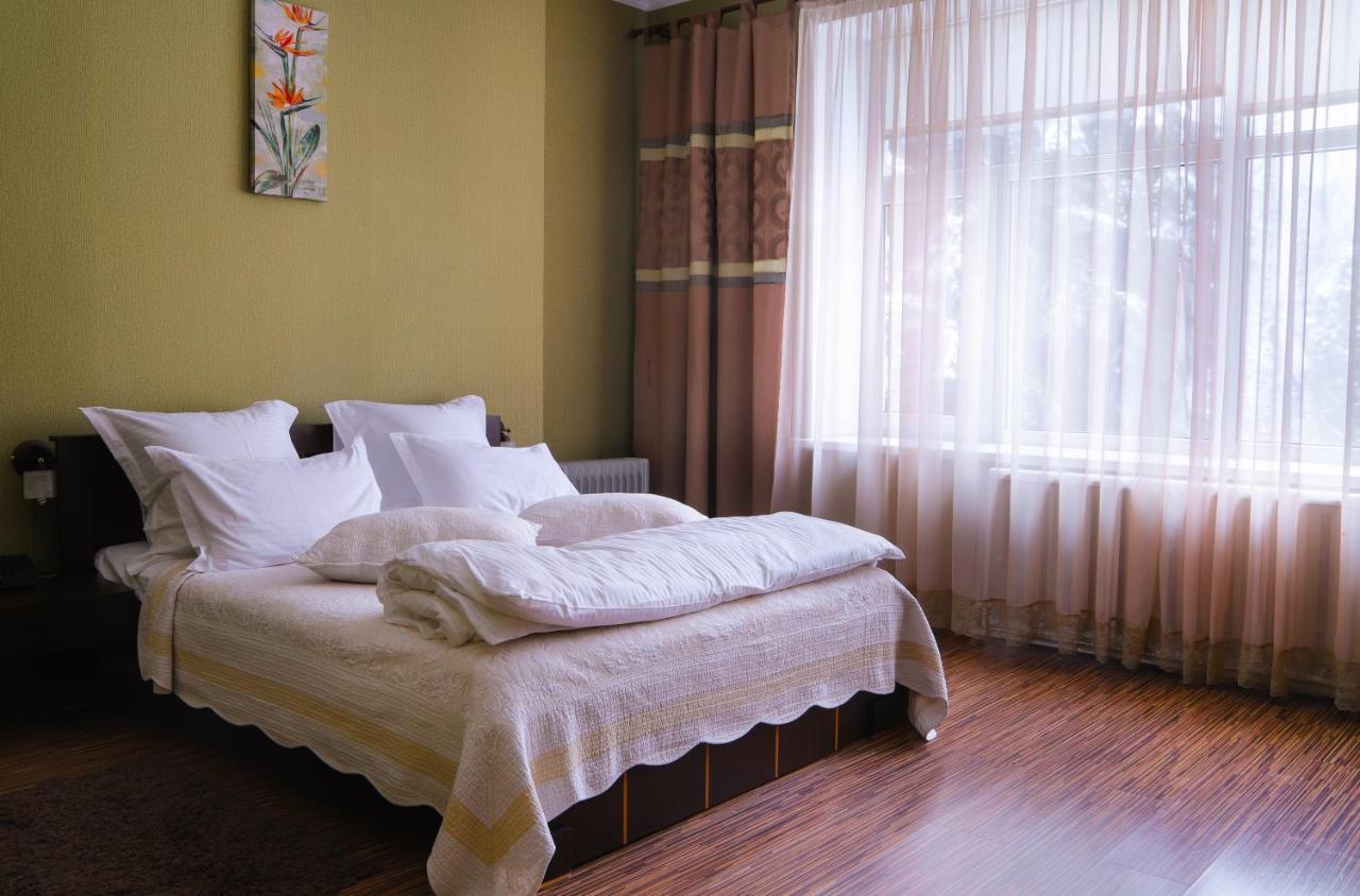 Safari-Club Hotel Vinnicja Kültér fotó